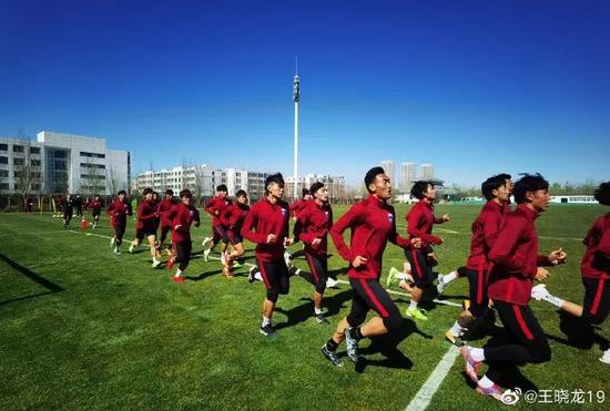 深度【游戏】手机游戏｜网络｜单机装备_天极网频道(图1)